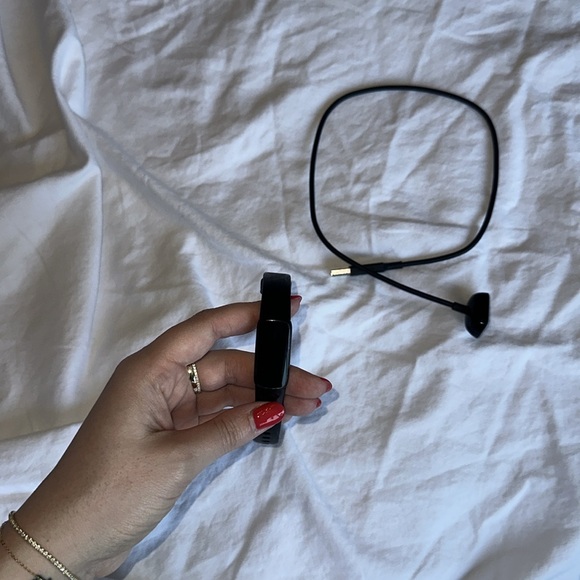 Fitbit - Picture 6 of 7